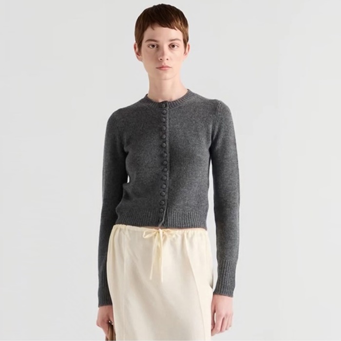 プラダレディースラウンドニットc3854