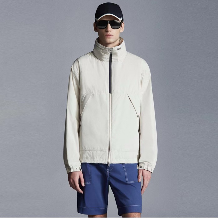 モンクレールメンズダウンジャケットc3872