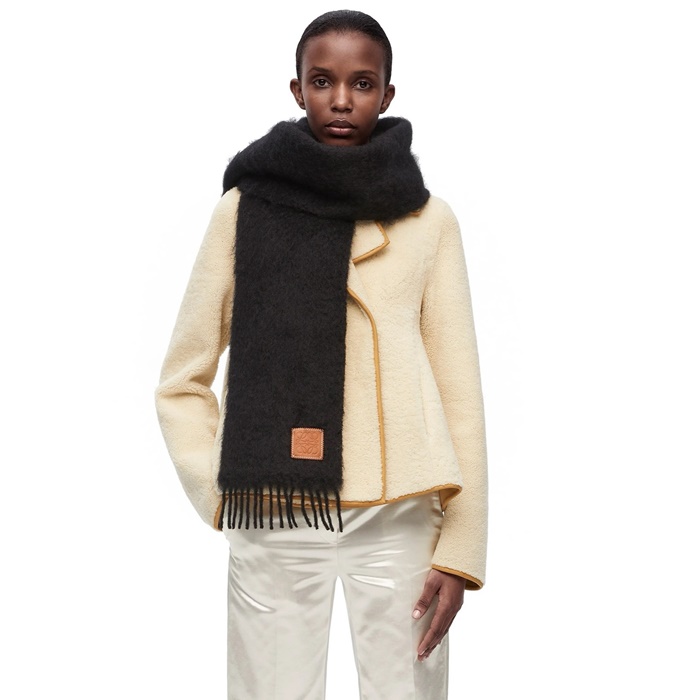 ロエベレディースベーシックマフラーc2450