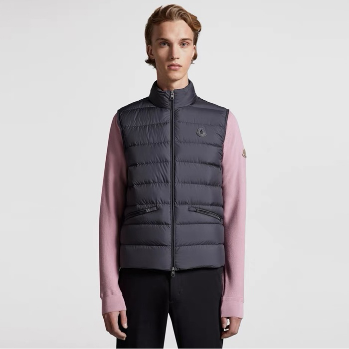 モンクレールメンズダウンベストc4009