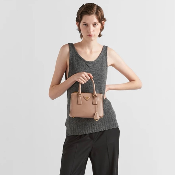 プラダレディースギャレリアサフィアーノミニバッグb3086