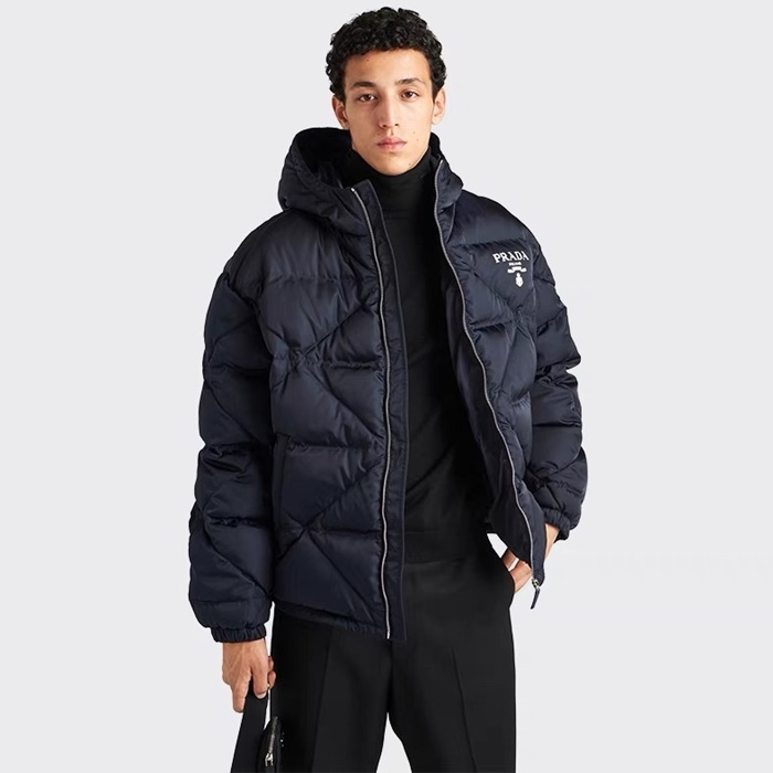 プラダメンズダウンパディングc4137