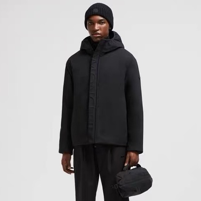 モンクレールメンズダウンジャケットc4181