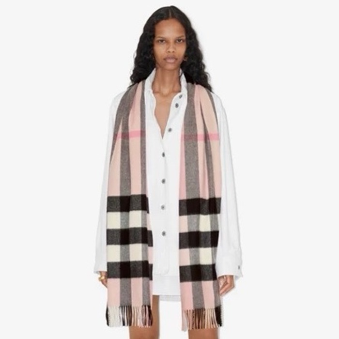 バーバリーレディースヴィンテージマフラーc2513