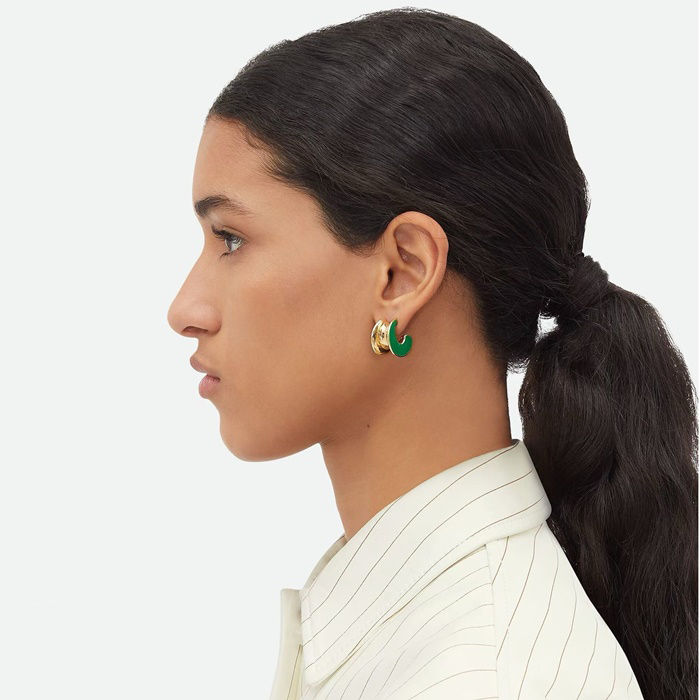 ボッテガヴェネタレディースゴールドピアスc2650