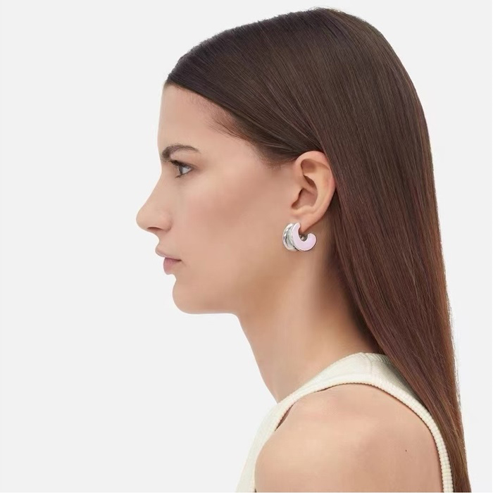 ボッテガヴェネタレディースゴールドピアスc2652