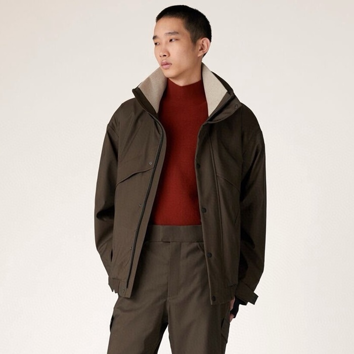 ロロピアーナメンズダウンジャケットc4429