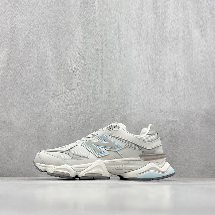 ニューバランスユニセックスピンクスニーカーs1707