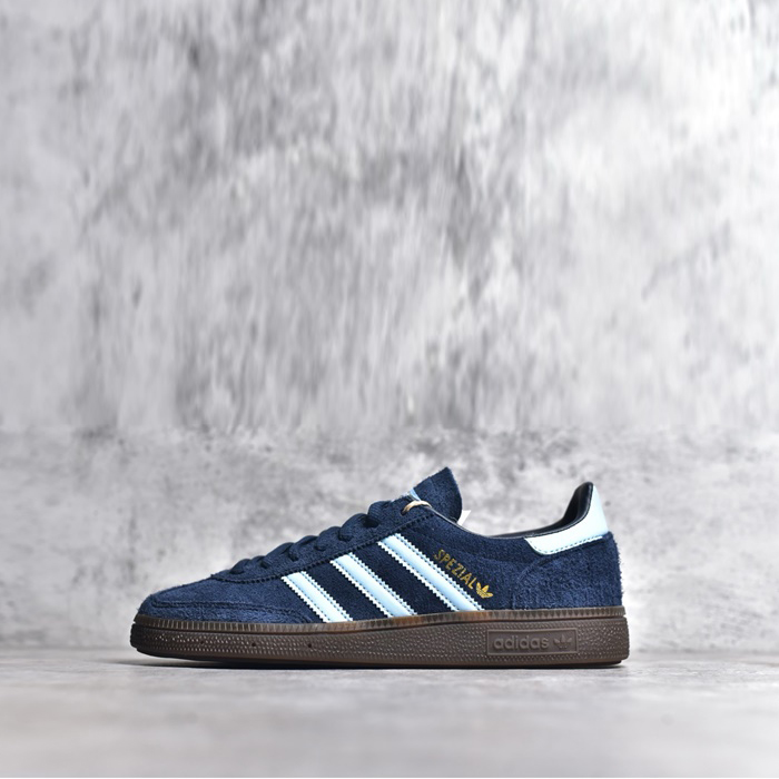 アディダスユニセックスサンバスニーカーs1757