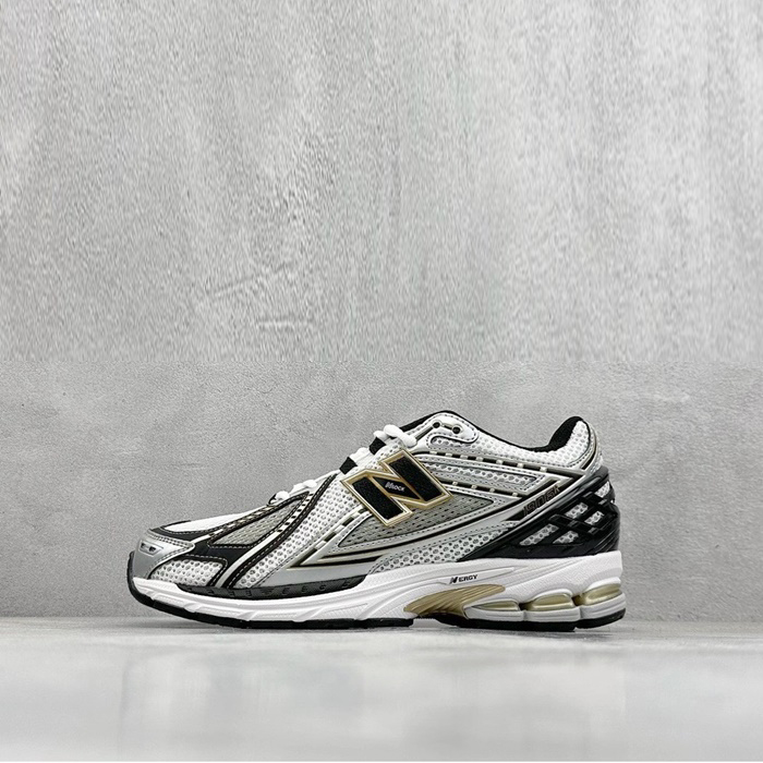 ニューバランスユニセックススニーカーM1906M1906s1772
