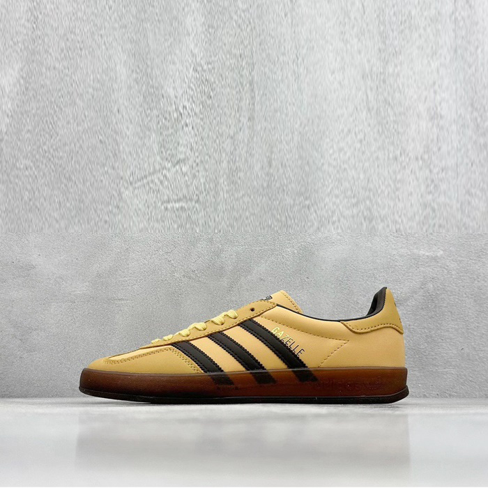 アディダスユニセックスガゼルスニーカーs1784