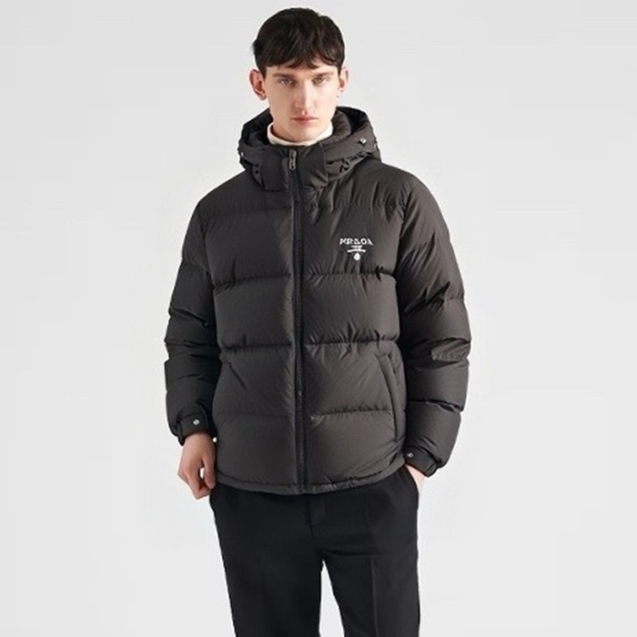 プラダメンズダウンパディングc4491