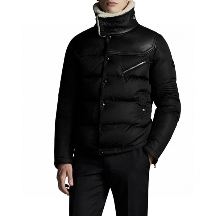 モンクレールメンズダウンパディングc4536