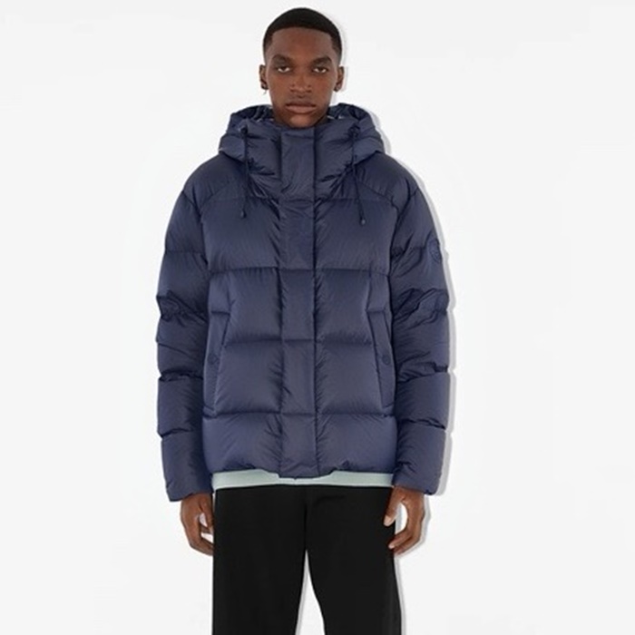 バーバリーメンズダウンパディングc4557