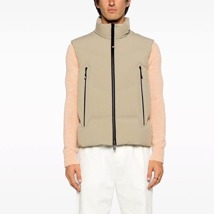 モンクレールメンズダウンベストc4747