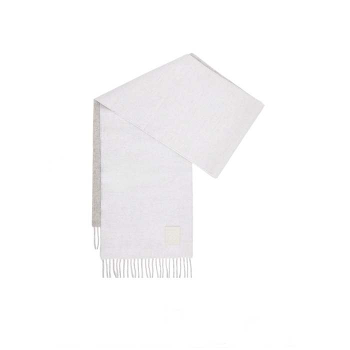 ロエベユニセックスベーシックマフラーc3015