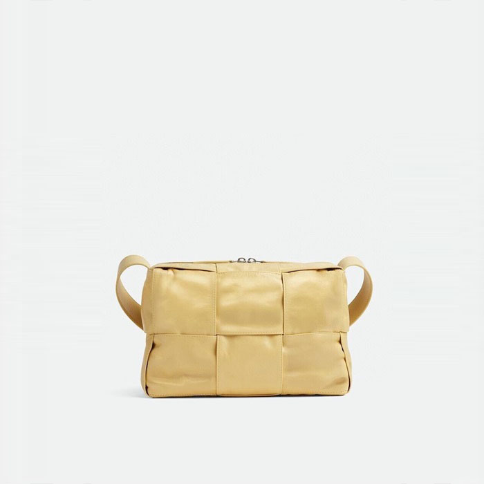 ボッテガヴェネタメンズカセットバッグb4817