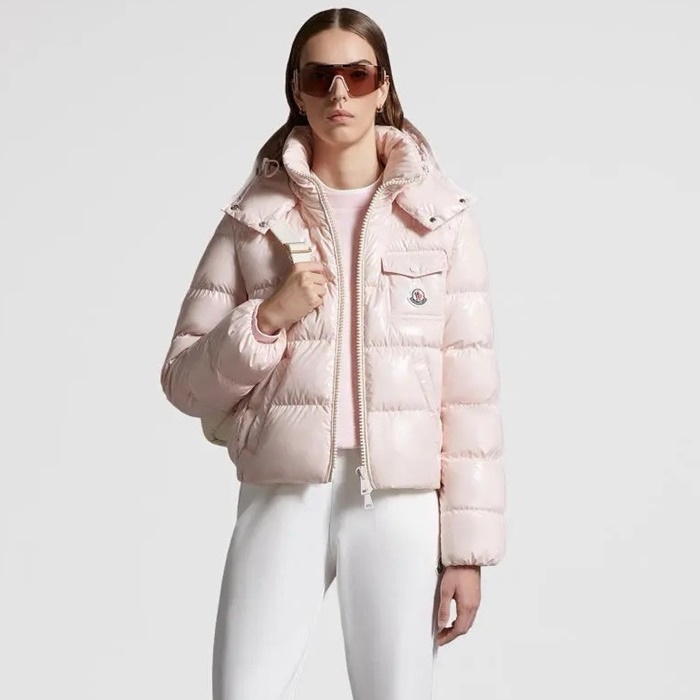 モンクレールレディースダウンパディングc5109