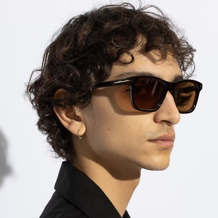 トムフォードメンズイニシャルサングラスc3706