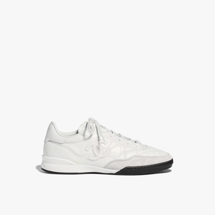 シャネルレディーススニーカーs3021