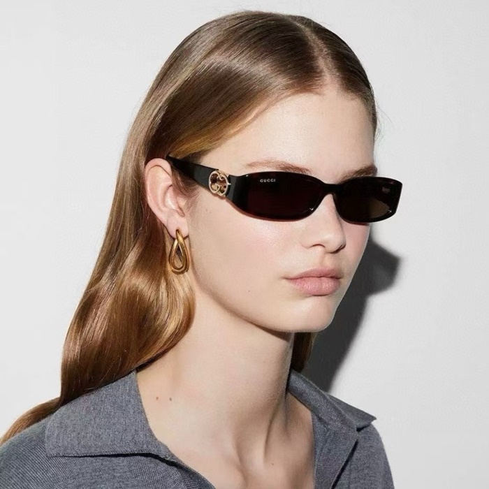 グッチレディースイニシャルサングラスc3708