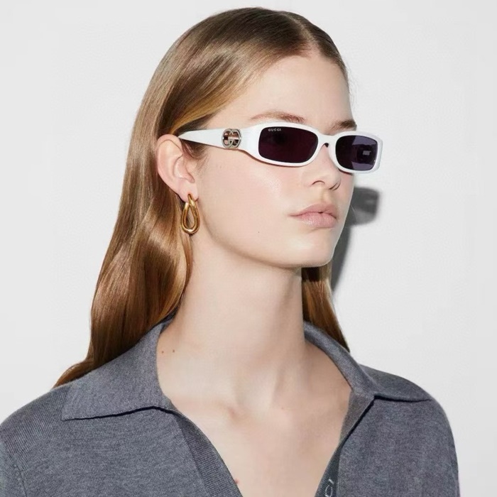 グッチレディースイニシャルサングラスc3710