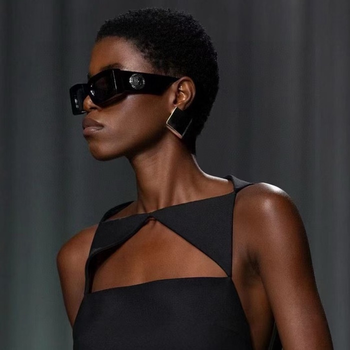 ヴェルサーチェレディースイニシャルサングラスc3836