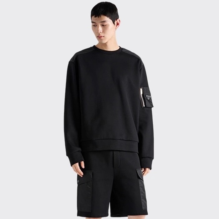 プラダメンズラウンドスウェットシャツc5252