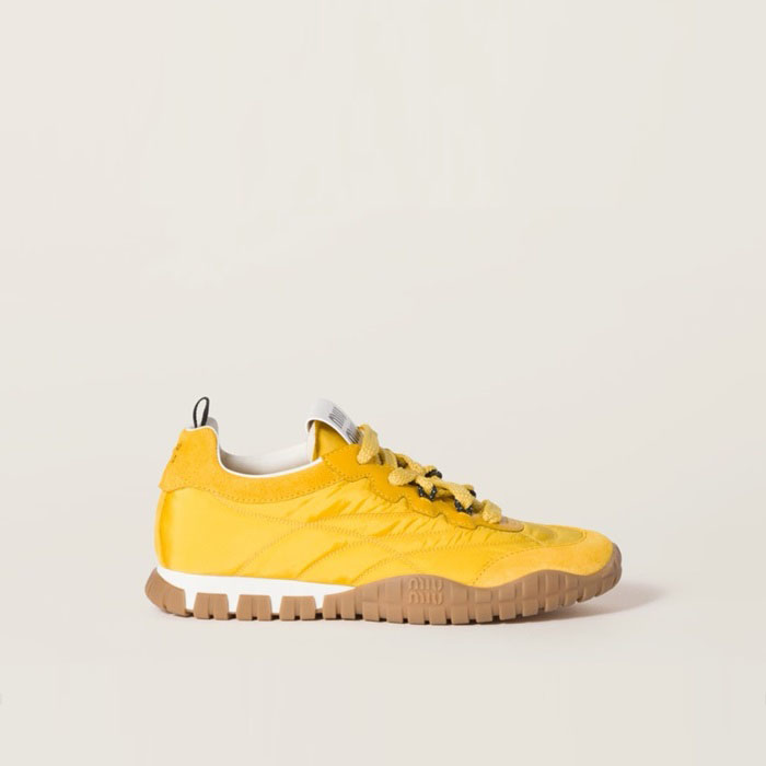 ミュウミュウレディースタイヤテクニカルスニーカーs4050