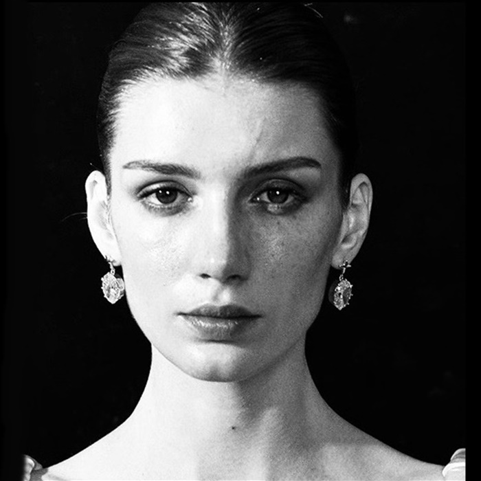 セリーヌレディースゴールドピアスc4293