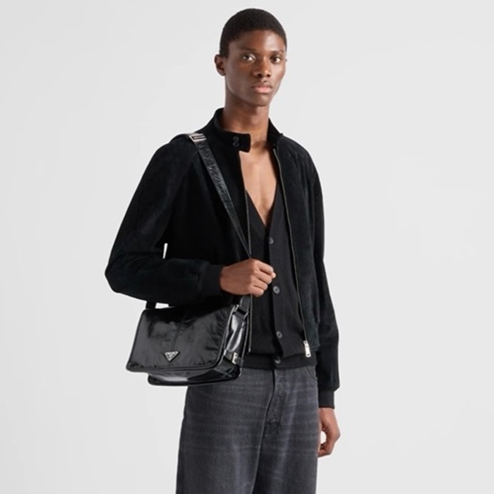 プラダメンズブラックメッセンジャーバッグ2D073b5079