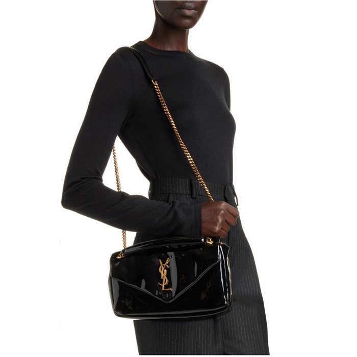 サンローランレディースカリプソチェーンバッグb5085