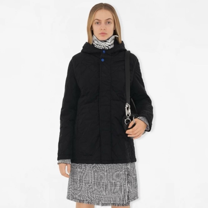 バーバリーレディースダウンジャケットc5800