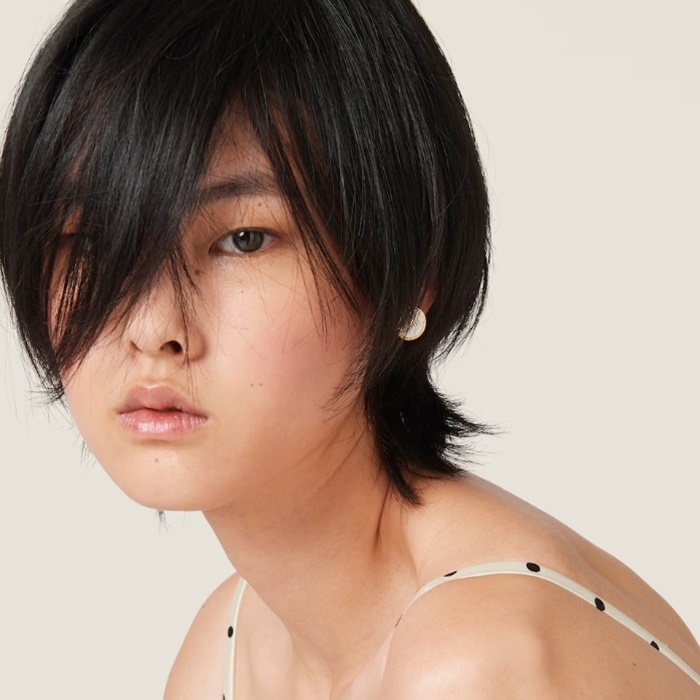 ミュウミュウレディースエナメルメタルピアスc5377