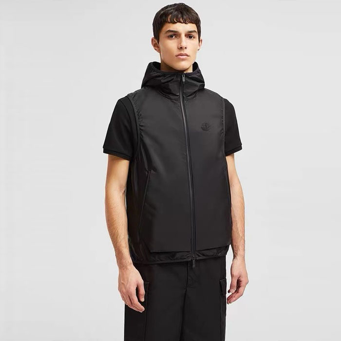 モンクレールメンズベーシックベストc6202