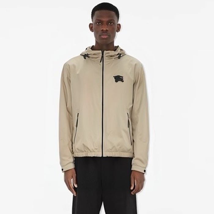 バーバリーメンズウィンドブレーカージャケットc6490