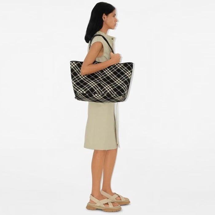 バーバリーレディースミディアムチェックトートバッグb5489