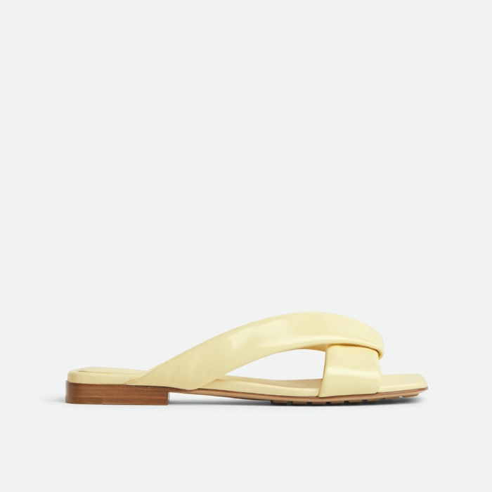 ボッテガヴェネタレディースリヴァミュールs5719