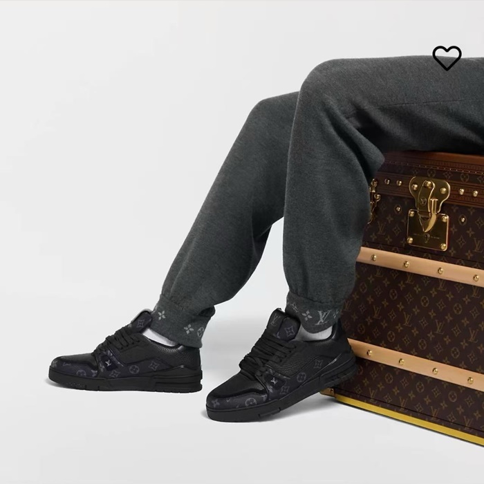 ルイヴィトンユニセックストレーナースニーカーs5876