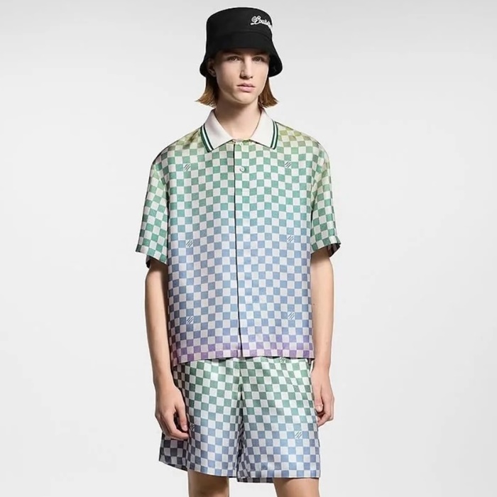 ルイヴィトンメンズ半袖シャツc6948