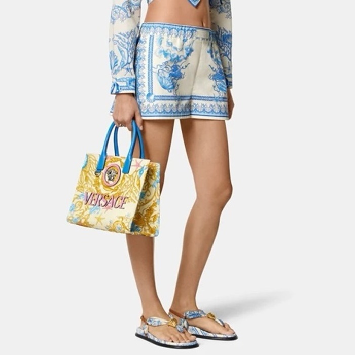 ヴェルサーチェレディースシルクショートパンツc7232