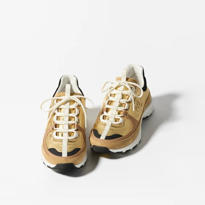 シャネルレディーススニーカーs6243