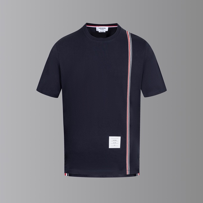 トムブラウンメンズラウンド半袖Tシャツc7646