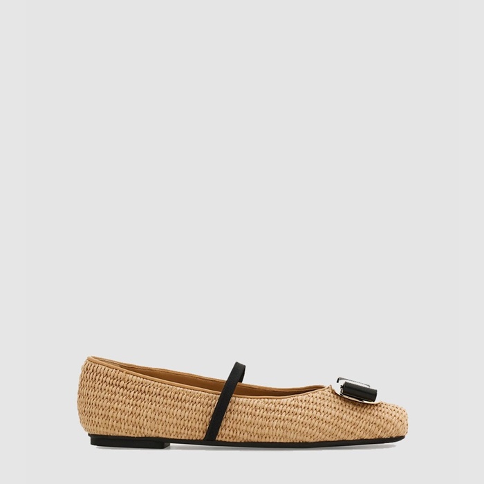 サルヴァトーレフェラガモレディースニューヴァーラプレートバレエフラットs6344