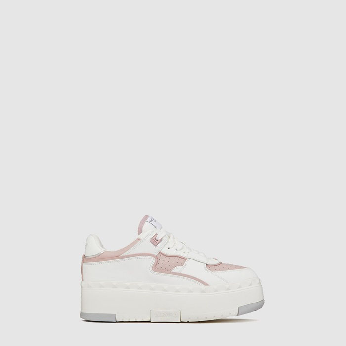 ヴァレンティノレディースフリードット子牛レザースニーカーs7073