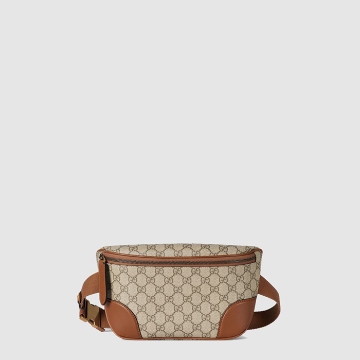 グッチメンズエンブレムミディアムベルトバッグb8034