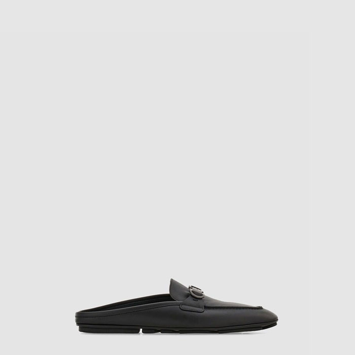 サルヴァトーレフェラガモメンズガンチーニオーナメントローファーミュールs7160