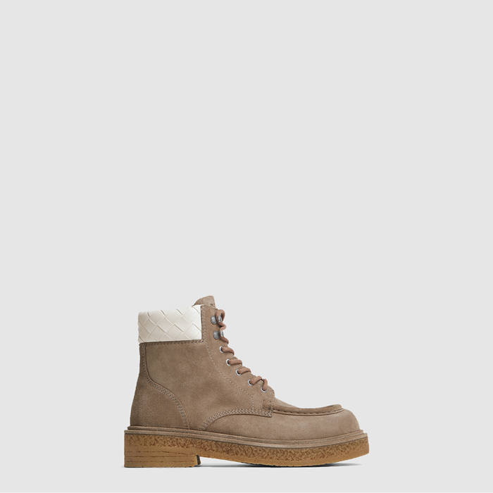 ボッテガヴェネタヘッドドッグレースアップアンケルブーツs7602