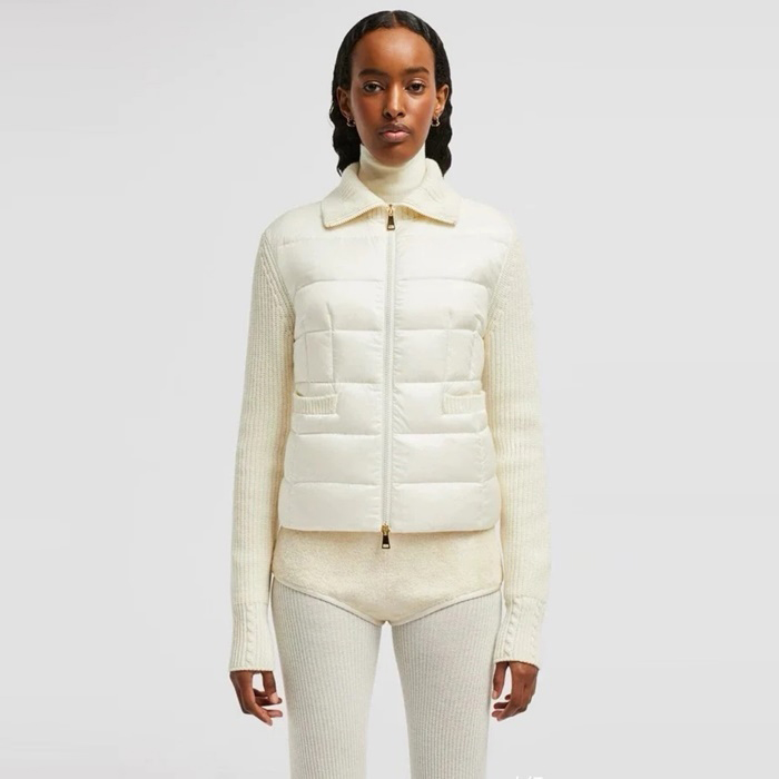 モンクレールレディースダウンパディングc8069