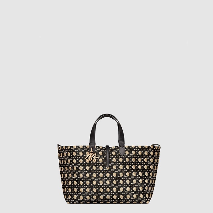 ディオールレディースラージバッグb9499